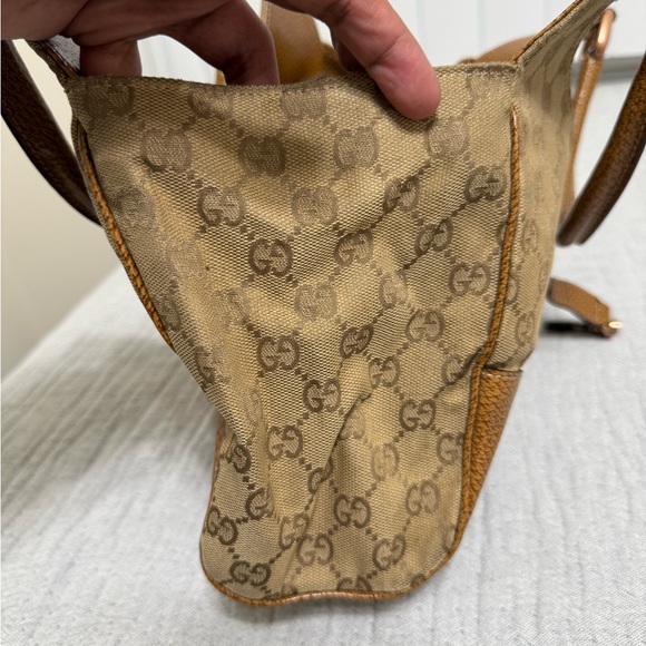 Gucci Tan and Brown Monogram Shoulder Bag - Picture 9 of 15